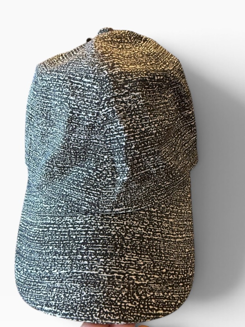 Lululemon Women’s Adjustable Black & White Baseball Cap/Hat